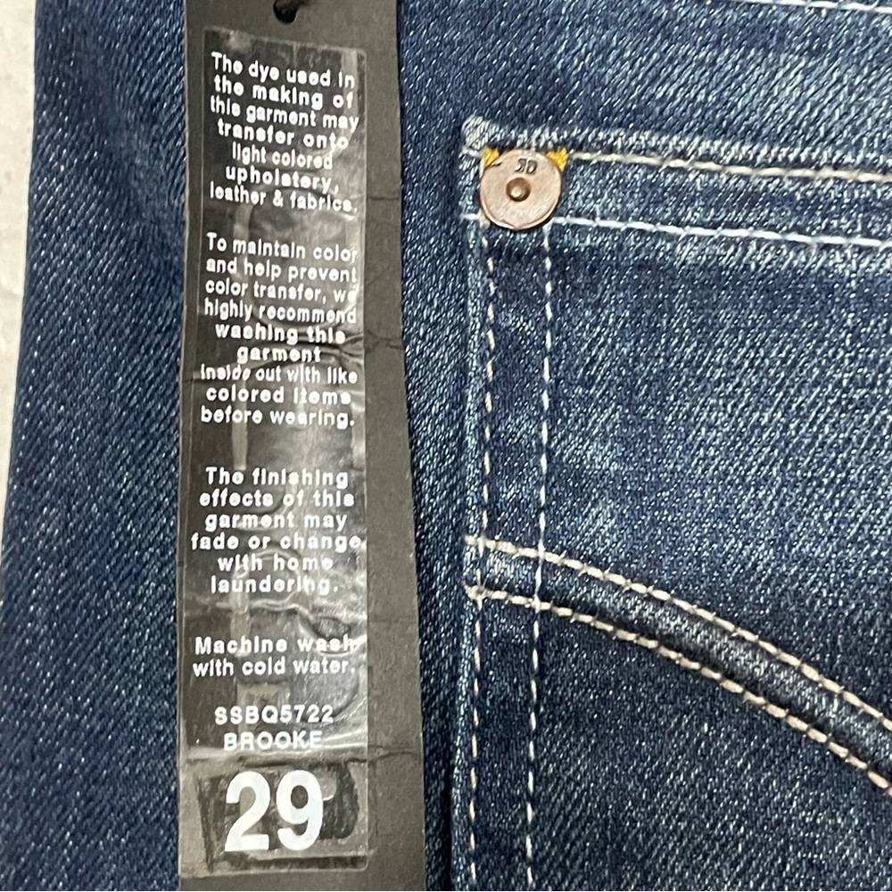 Joe's Jeans Women's Boot Cut in Classic Blue - Picture 9 of 11